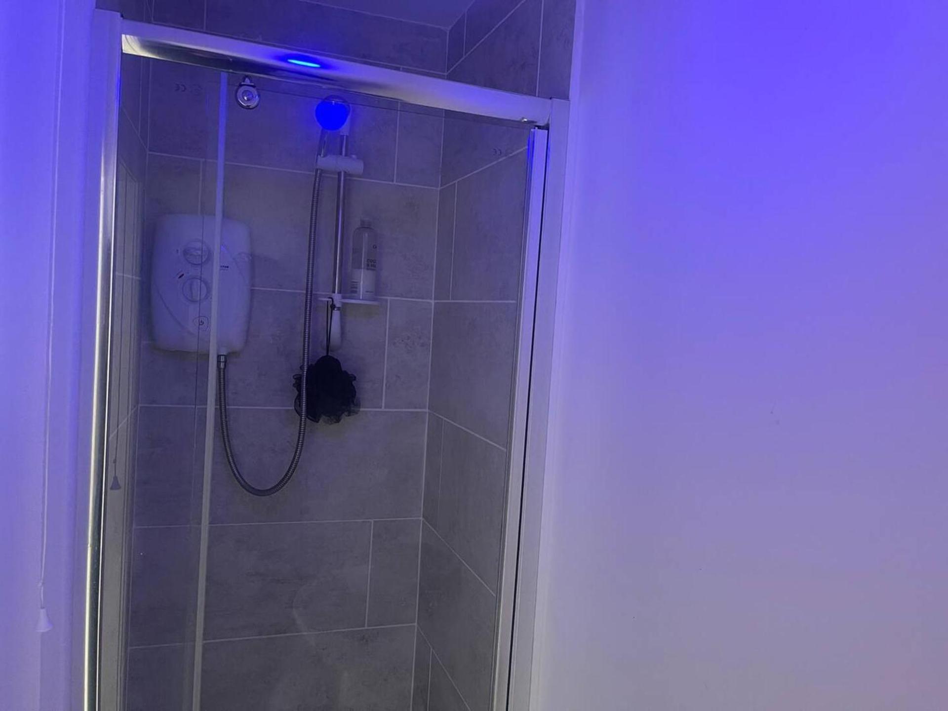 מנצ'סטר 2-Bed Apartment - Sleeps 4 - Street Parking - Wifi מראה חיצוני תמונה