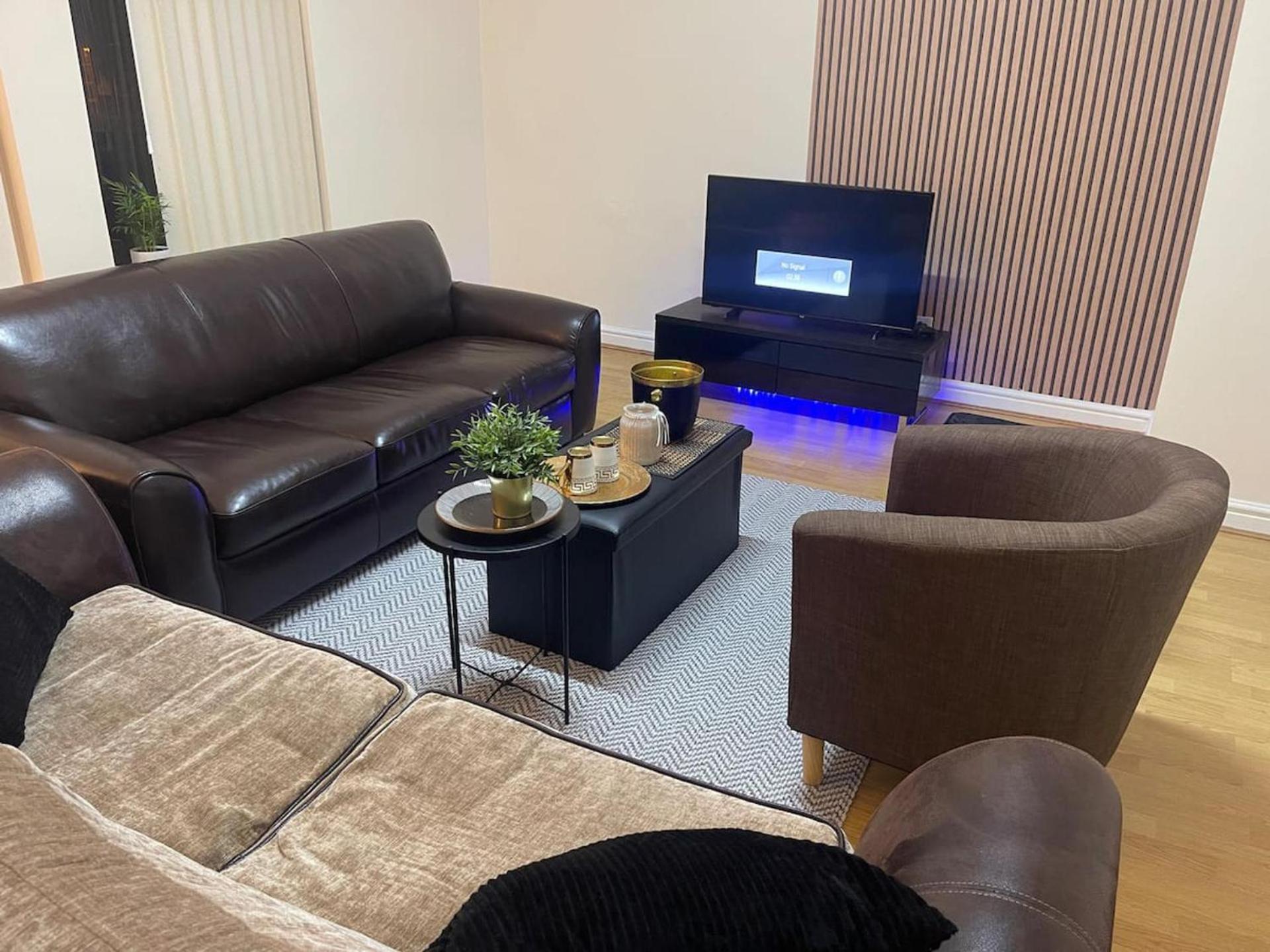 מנצ'סטר 2-Bed Apartment - Sleeps 4 - Street Parking - Wifi מראה חיצוני תמונה