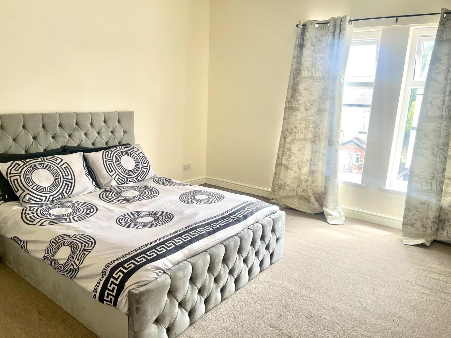 מנצ'סטר 2-Bed Apartment - Sleeps 4 - Street Parking - Wifi מראה חיצוני תמונה